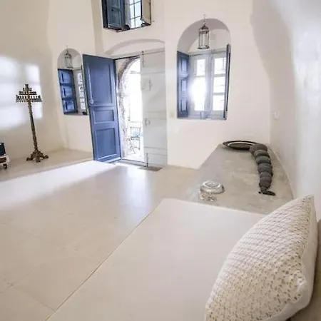 Wineryhouse Where Dreams Live Oia (Santorini)